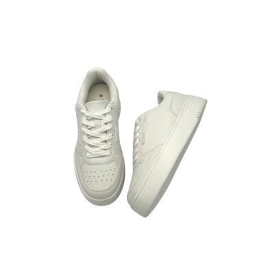 Duffy: super trendikkäät paksupohjaiset valkoiset tennarit