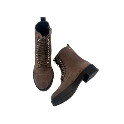 Copenhagen shoes: trendikkäät & sirolinjaiset ketjusomisteiset savunharmaat mokka nilkkurit.
