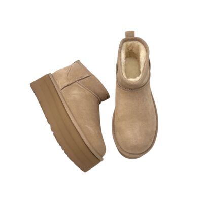 UGG: huippu mageet vaaleat hiekan sävyiset ultra classic mini platform nilkkurit.