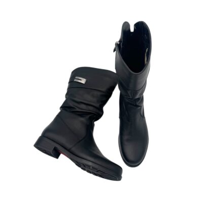 Aaltonen: klassisen kauniit pitopohjalliset mustat puolivarrelliset nahka saappaat.