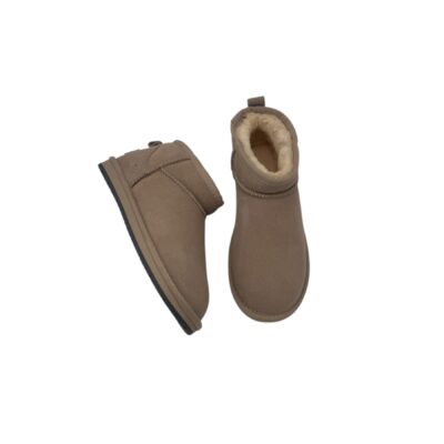 Migant: söpöt & suloiset kauniin vaalean sävyiset lyhyempivartiset nahka töpsykkäät.