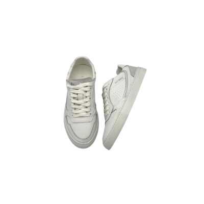 Pavement: super trendikkäät raikkaan valkoiset nahka tennarit