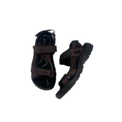 Ecco: mielettömän mukavat & menevät komiat tumman ruskeat offroad sandaalit