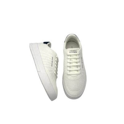 Tommy Hilfiger: tyylikkäät pikanauhalliset valkoiset kangas tennarit