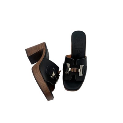 Oh! My Sandals: tyylikkäät mustat tolppakorko pistokkaat