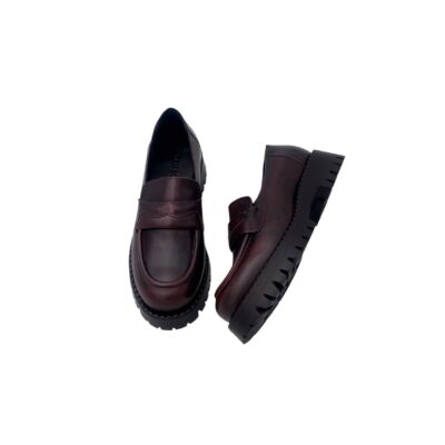 Ten Points: ylellisen ihanat rouheat ruskeat Penny loaferit