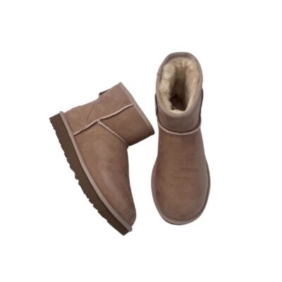 UGG: kauniin vaaleat Classic Mini lampaankelsi nilkkurit
